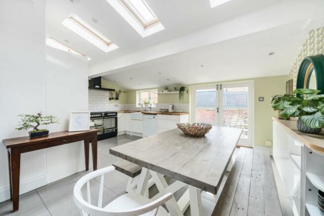 Kitchen Dining Area