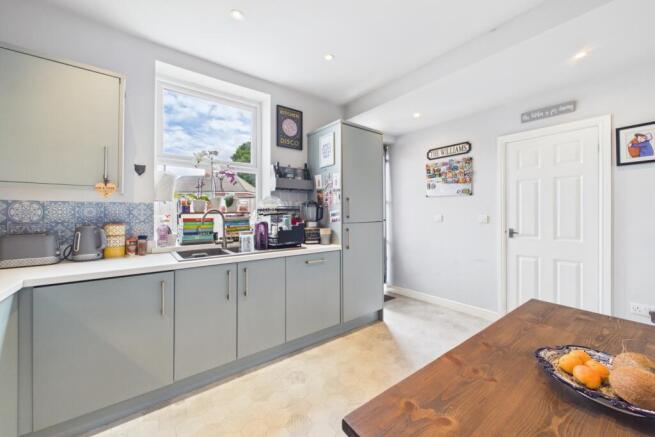 3 bed Semi-Detached for sale Image 5
