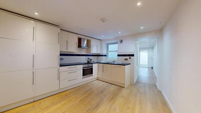 33 High Street, Hampton Wick, Kingston upon Thames, KT1 4DA