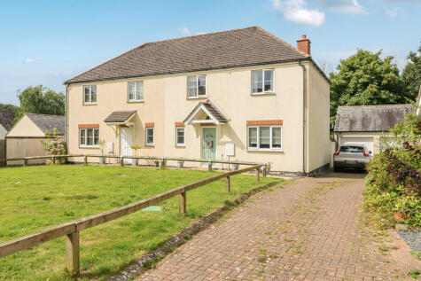 Mitchell, Newquay, TR8