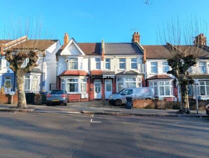 Dallas Road, London, NW4