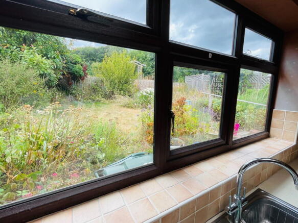 2 bed Semi-Detached for sale Image 5