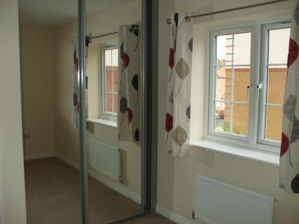 second bedroom.jpg