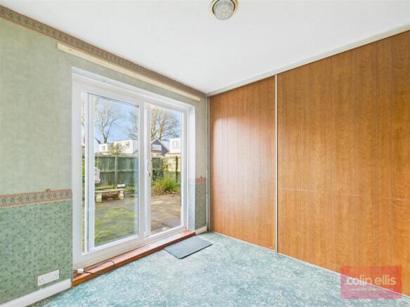3 bed Semi-Detached Bungalow for sale Image 9
