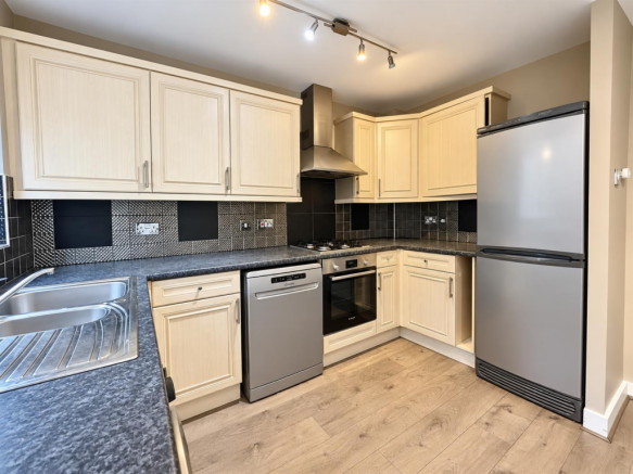 Fitted Dining Kitchen: