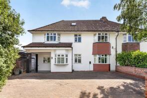 56, Hill Crescent, Worcester Park KT4 8NA