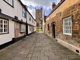 4, St Johns Court, Devizes SN10 1BU