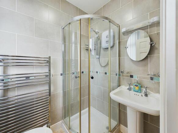 9 bed Semi-Detached for sale Image 5