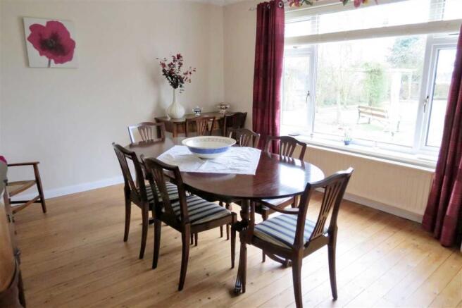 Dining Room: