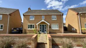 2, Holly Walk, Hampton Hargate, Peterborough PE7 8AB