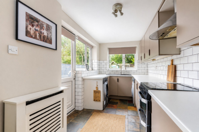 3 bed Semi-Detached for sale Image 9