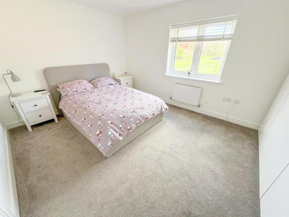 Elder Way, Meanwood, Leeds, West Yorkshire. photo 4