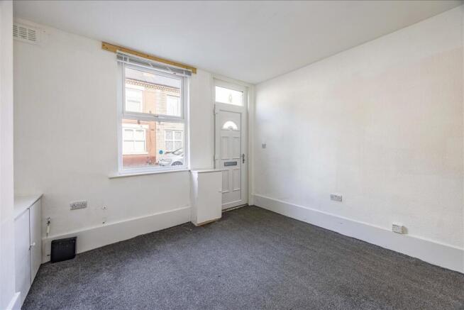 Living Room 3.jpg