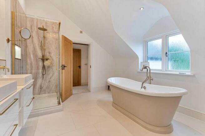 Principal Ensuite Bathroom