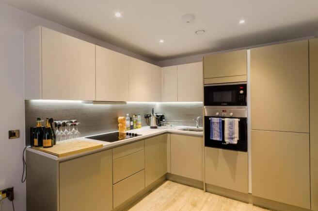 1 bed Flat to rent Image 4