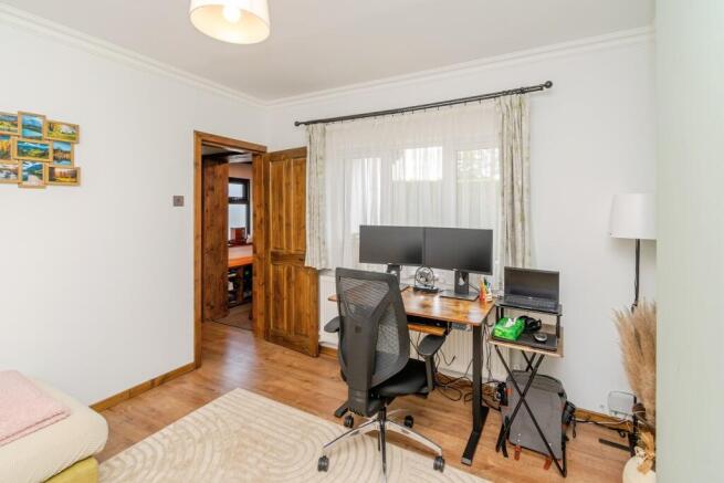 Living Room/Bedroom