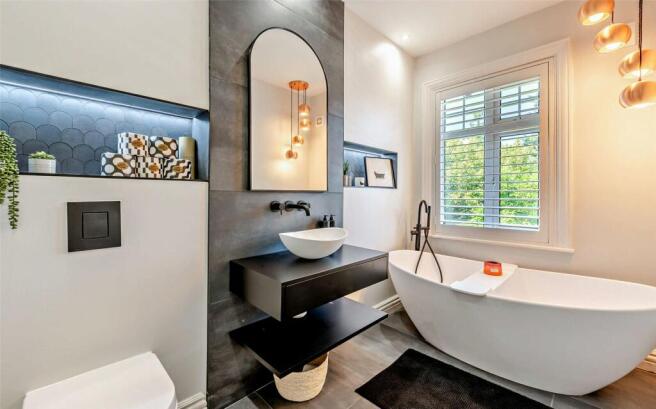 Principal Bathroom