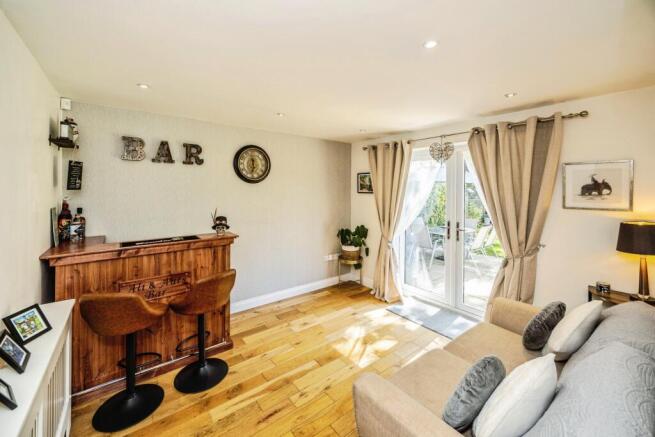 4 bed Detached for sale Image 9