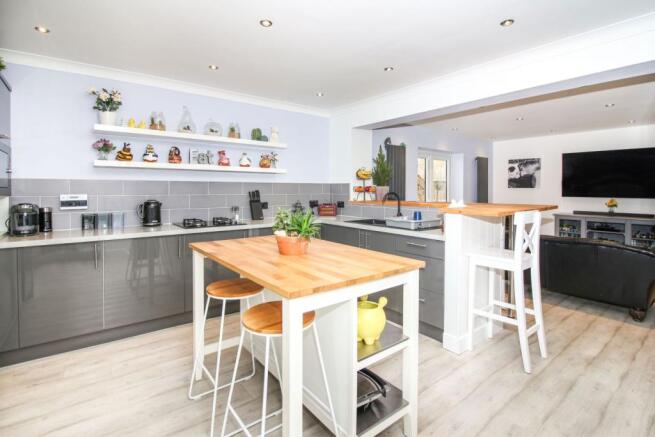 Kitchen/Family Room