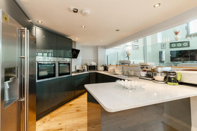 3 bed Character Property for sale Image 7