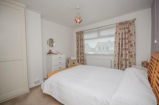 Bedroom 1.jpg