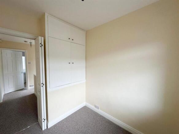25 Ash Grove 2.jpg