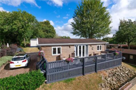 Moor Valley Park, Mill Lane, Hawksworth, Leeds, LS20