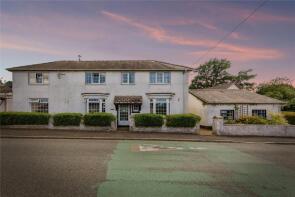 Valhala, Heol Blaengwastod, Llangunnor, Carmarthen SA31 2LE