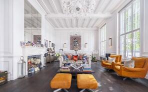 Flat 10, 18 Cheyne House, Chelsea Embankment, London SW3 4LA