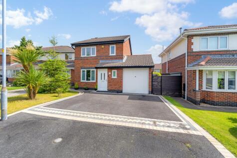 Dearncamme Close, Bolton, BL2