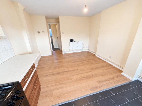 Gallfield Court, Bellinge, Northampton NN3 photo 3