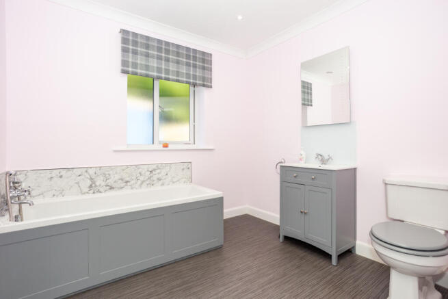 Bedroom One En-suite Bathroom