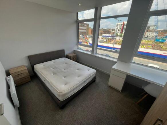 1 bed Flat to rent Image 4