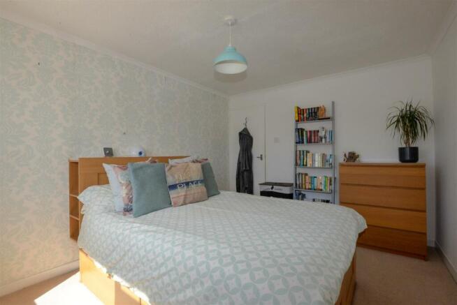 Bedroom1 2.jpg