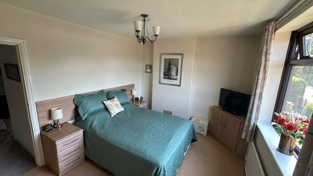 4 bed Detached for sale Image 5