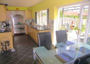 Fitted Kitchen