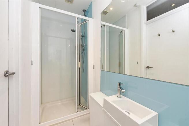 En Suite Shower Room