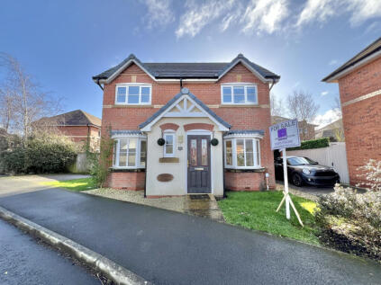 Jubilee Gardens, Staining, FY3