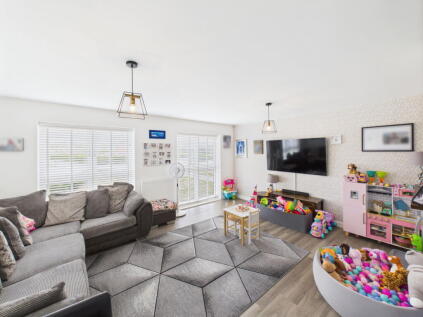 Village Road, Wouldham