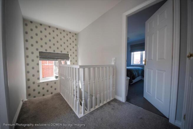 FIRST FLOOR LANDING