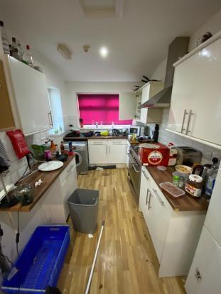 7 bed Terraced to rent Image 6