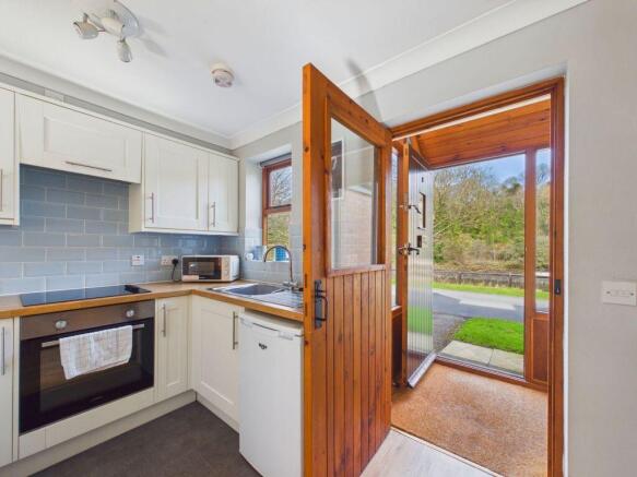 2 bed Cottage for sale Image 11