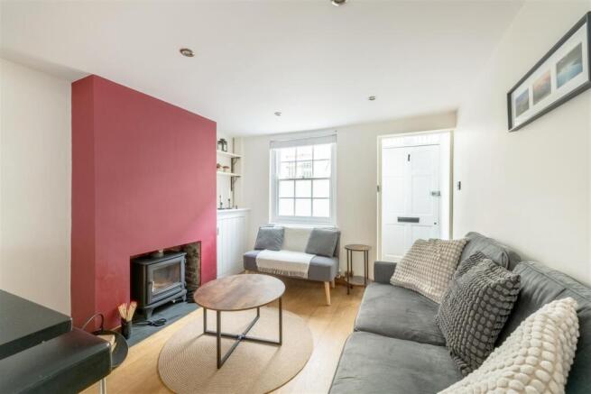 7 Frederick Gardens-7.jpg