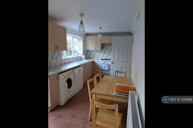 Kitchen Without Fridge Freezer