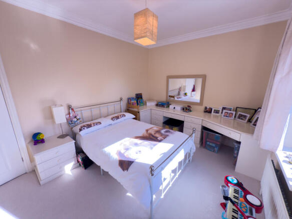 4 bed Detached for sale Image 11