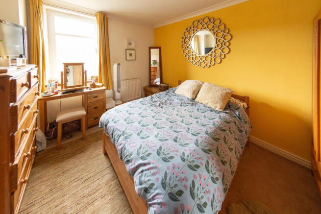 3 bed Semi-Detached for sale Image 9