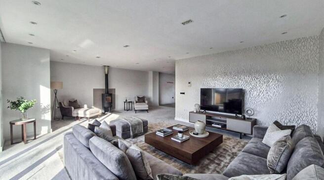 Lounge / Dining Room