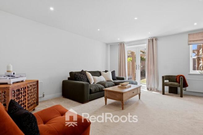 4 bed Semi-Detached for sale Image 9