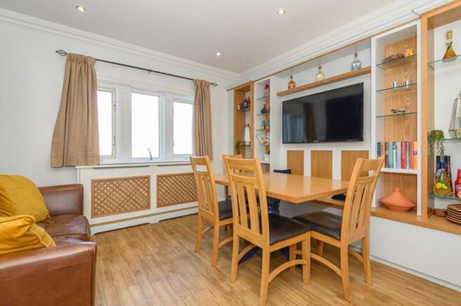 83 Brighouse & Denholme Road, Bradford, West Yorkshire, BD13 1LH photo 4
