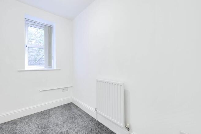 2 bed Flat for sale Image 10
